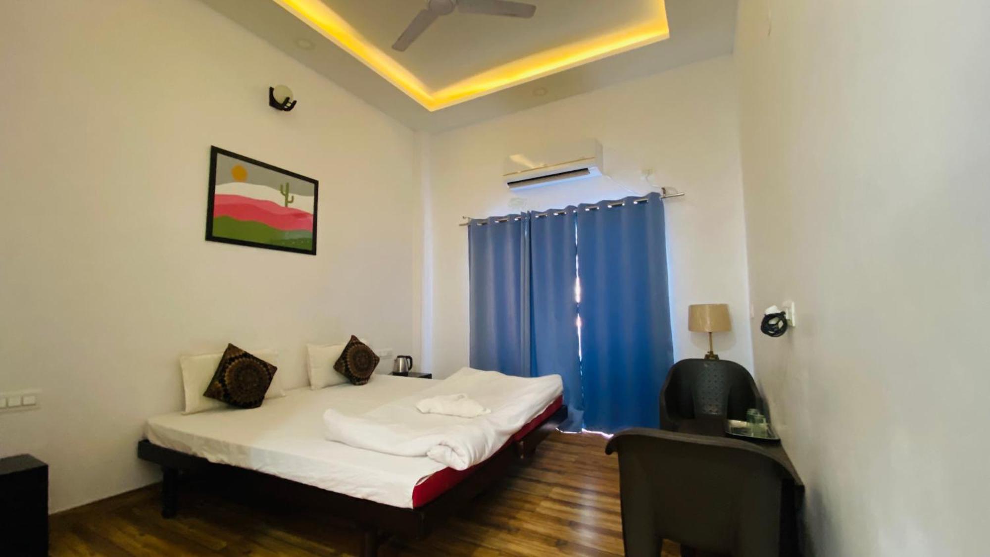 Lake Star Hotel